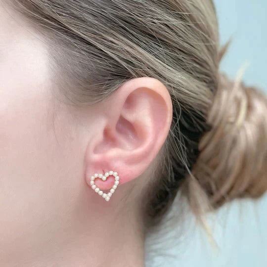 PREORDER: Pearl Heart Stud Earrings in Two Colors